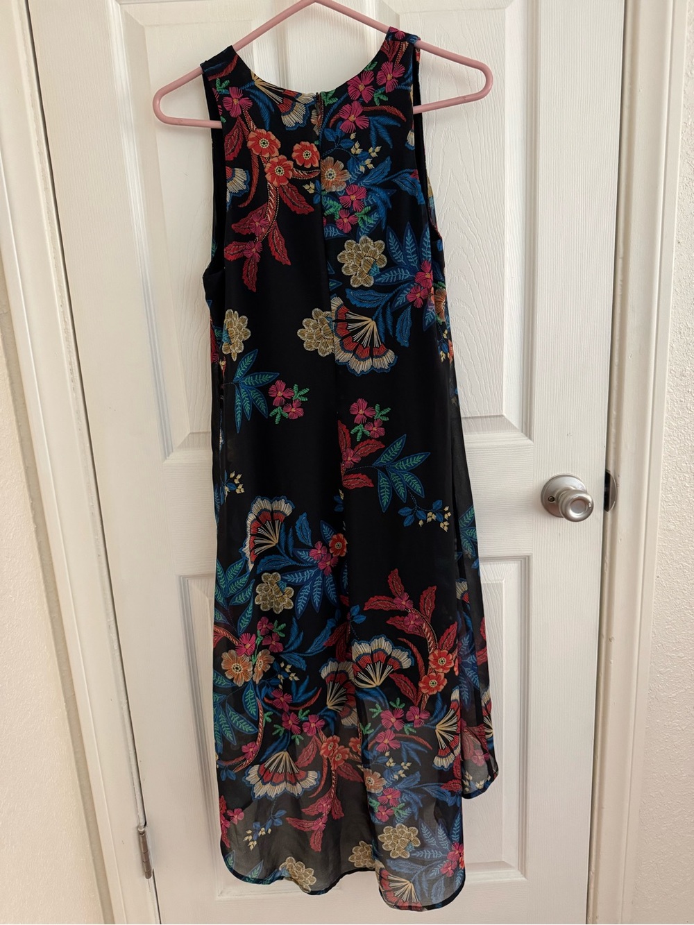 Karen Kane Multi Color Floral On Black Sleeveless Dress - Picture 10 of 11